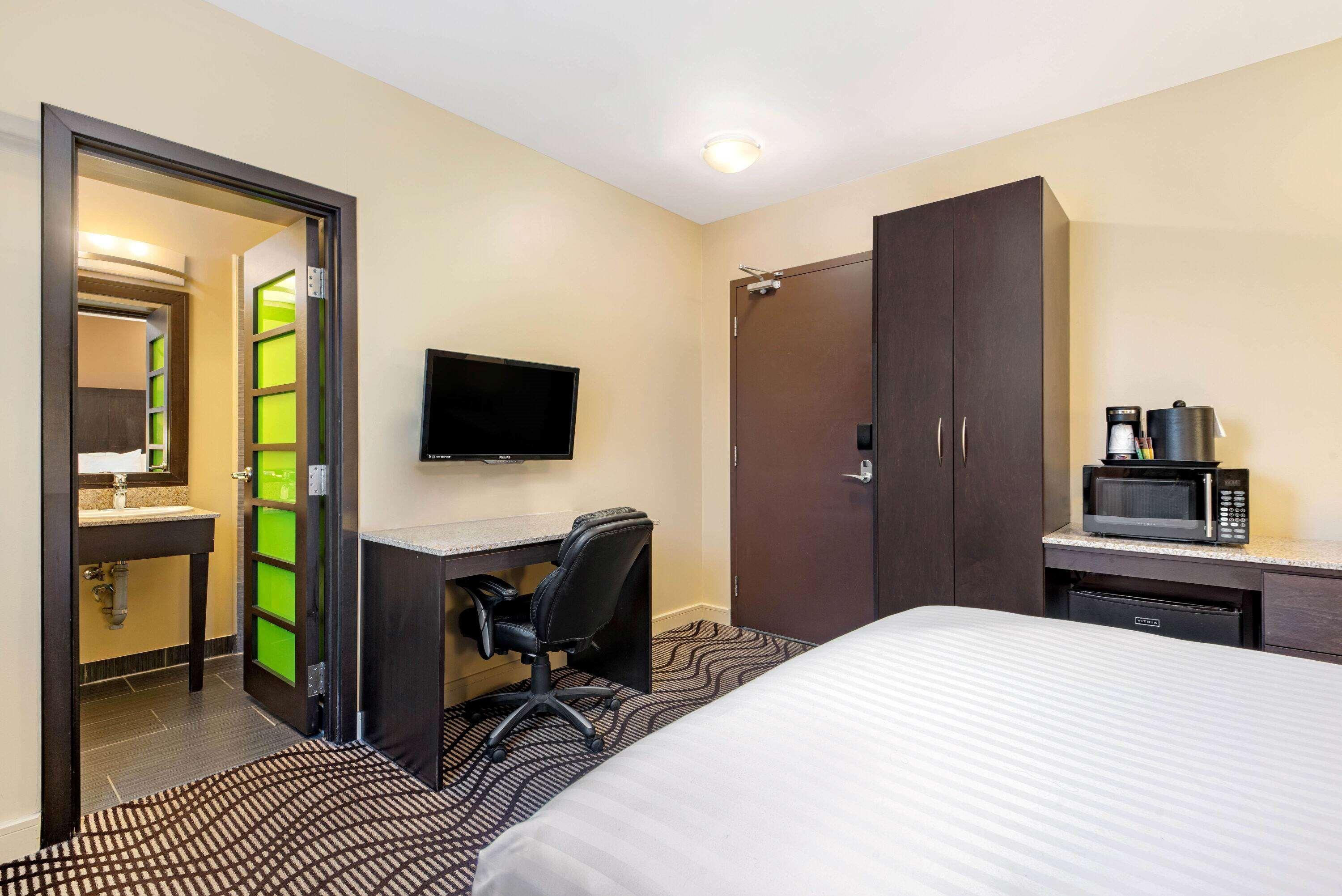 Hotel La Quinta By Wyndham Oshawa Exteriér fotografie