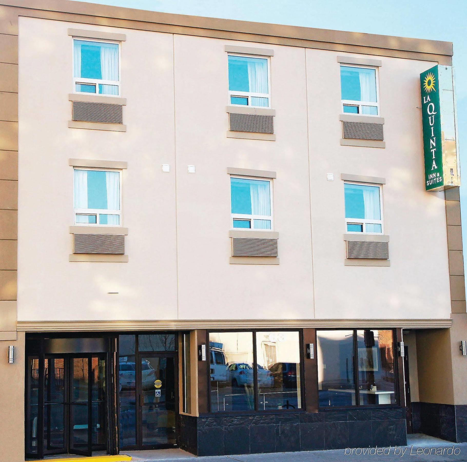 Hotel La Quinta By Wyndham Oshawa Exteriér fotografie